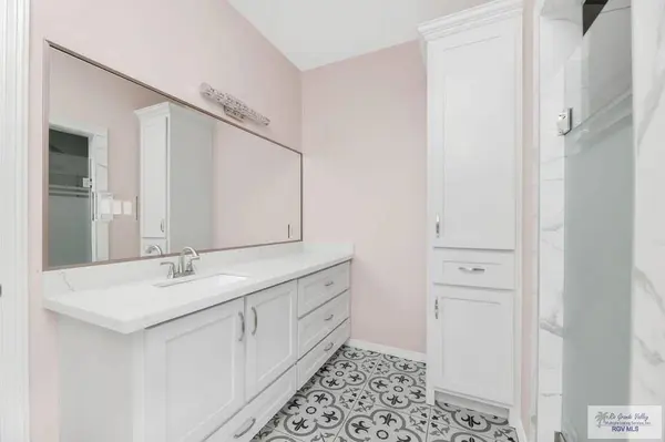 2425 Desert Rose Ave, Mercedes, TX 78570