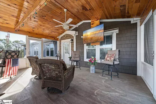 651 Shady Grove Road, Pickens, SC 29671