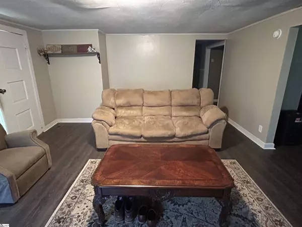 187 Poinsett Circle, Easley, SC 29640