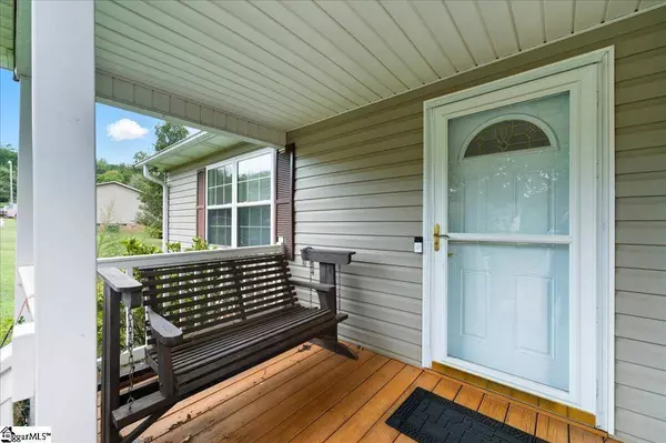 212 Lost Valley Road, Pickens, SC 29671