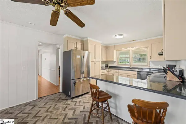 569 Edens Road, Pickens, SC 29671