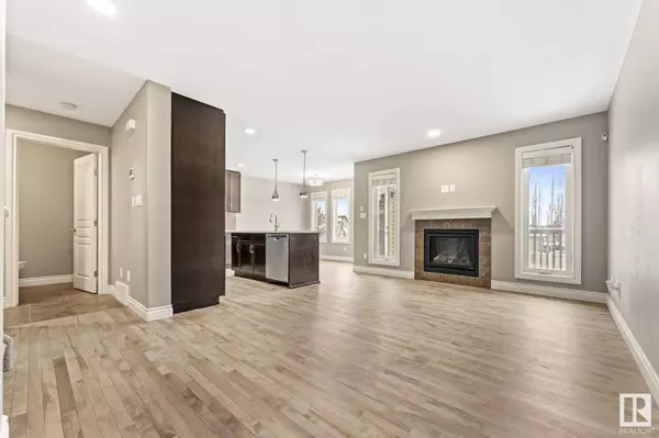 2046 69A ST SW, Edmonton, AB T6X 0S5