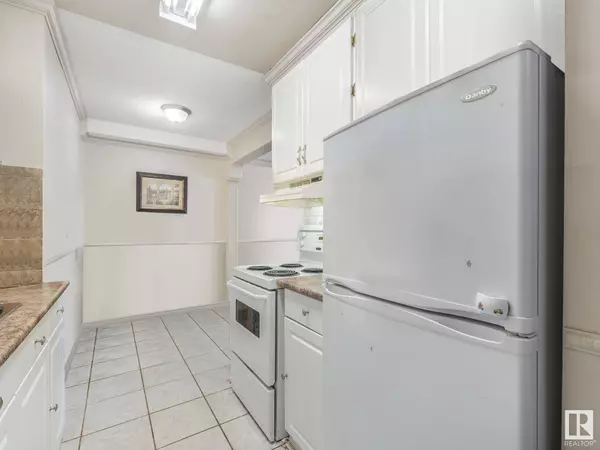 #8B 13230 FORT RD NW, Edmonton, AB T5A 1C2