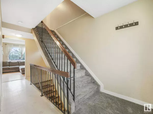 14107 30 ST NW, Edmonton, AB T5Y 1M6