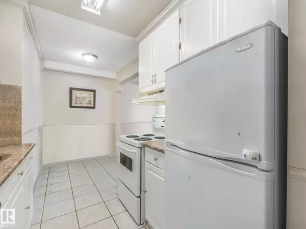 #8B 13230 FORT RD NW, Edmonton, AB T5A 1C2