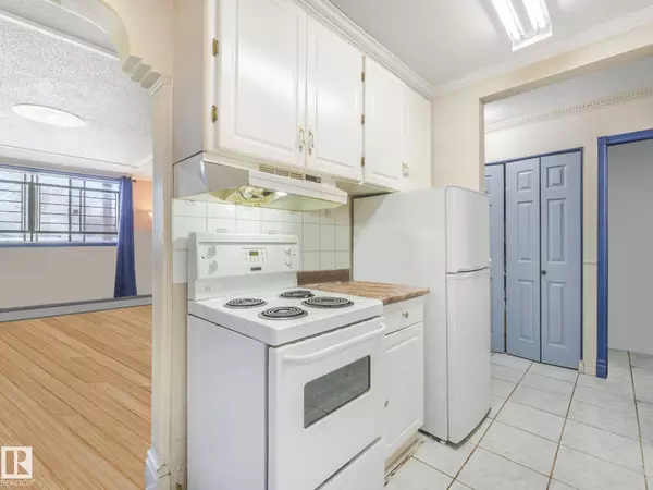 #8B 13230 FORT RD NW, Edmonton, AB T5A 1C2