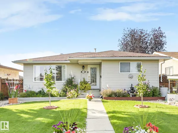 1912 LAKEWOOD RD S NW, Edmonton, AB T6K 3W8