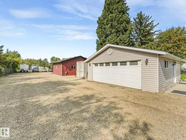 54534 RGE RD 215, Rural Strathcona County, AB T8L 4B9