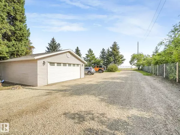 54534 RGE RD 215, Rural Strathcona County, AB T8L 4B9