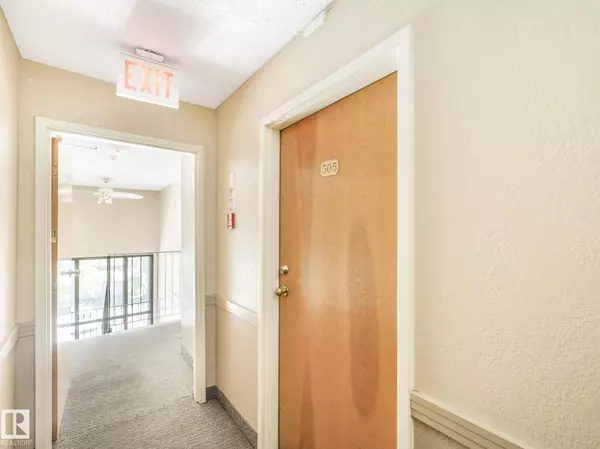 #305 45 AKINS DR, St. Albert, AB T8N 2P4