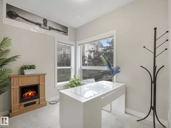 #124 2560 PEGASUS BV NW, Edmonton, AB T5E 6V4