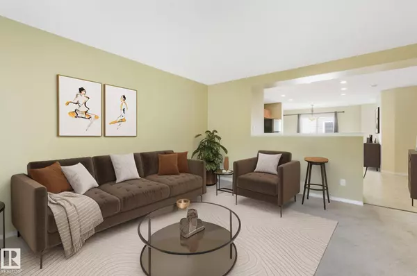 #28 8304 11 AV SW, Edmonton, AB T6X 1J8