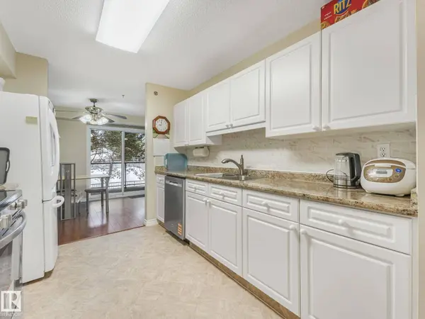 #111 9535 176 ST NW, Edmonton, AB T5T 6C8