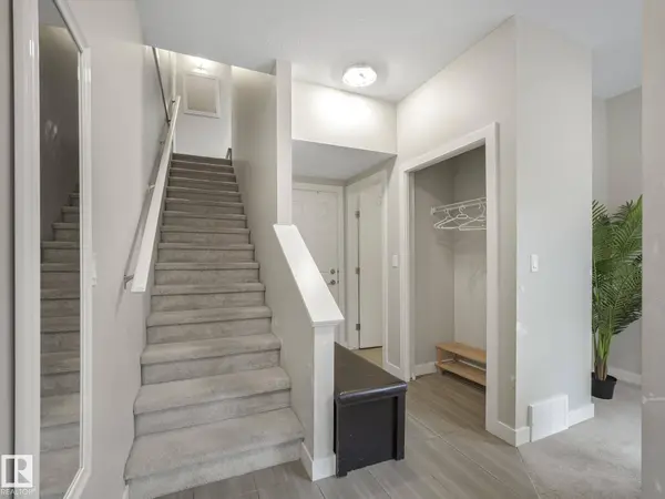 #124 2560 PEGASUS BV NW, Edmonton, AB T5E 6V4