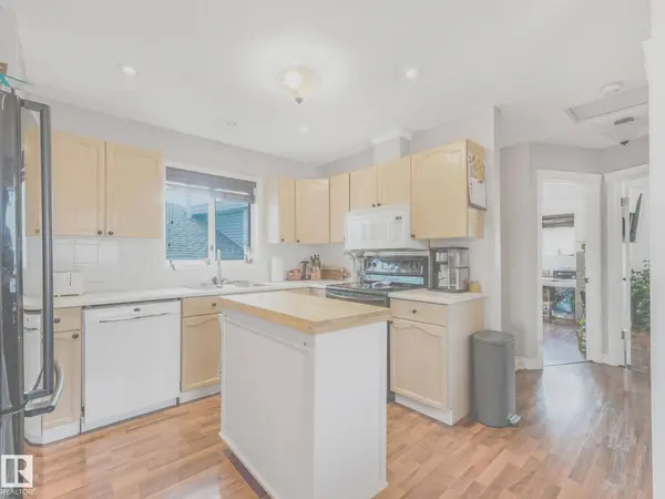 317 KLINE CR NW, Edmonton, AB T6L 6K8
