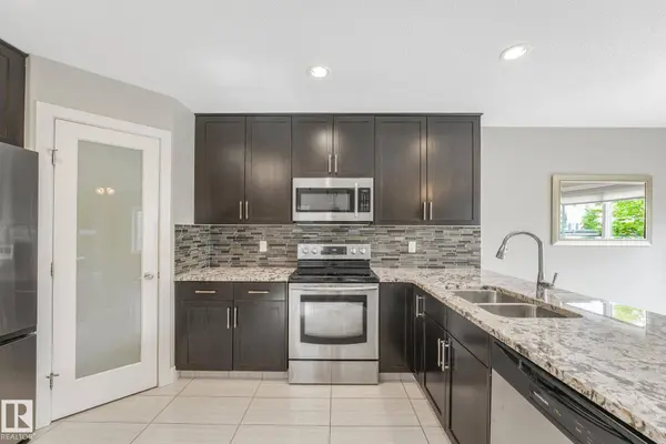 5970 167C AV NW, Edmonton, AB T5Y 0W4