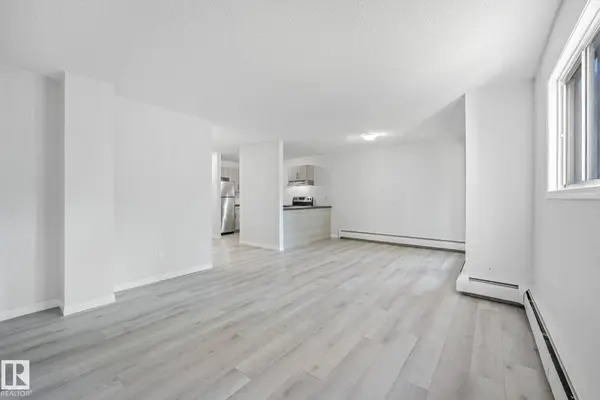 #101 7915 112 AV NW, Edmonton, AB T5B 0E7