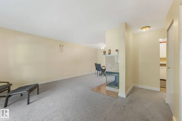 #49 2703 79 ST NW, Edmonton, AB T6K 3Z6