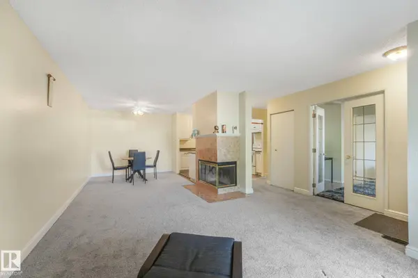 #49 2703 79 ST NW, Edmonton, AB T6K 3Z6