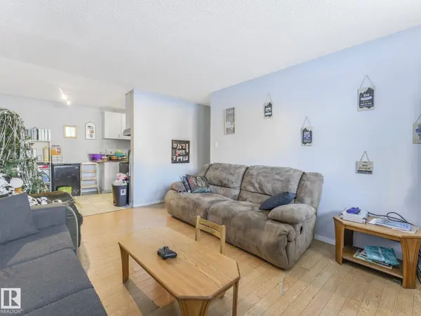 #3B 13230 FORT RD NW, Edmonton, AB T5A 1C2