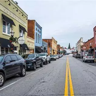 feature image of How to Choose the Right Listing Price for Your Home in an Ever-Changing Market: Seneca, South Carolina Edition