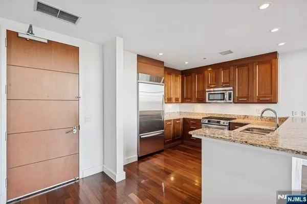 8100 River RD #0107, North Bergen, NJ 07047