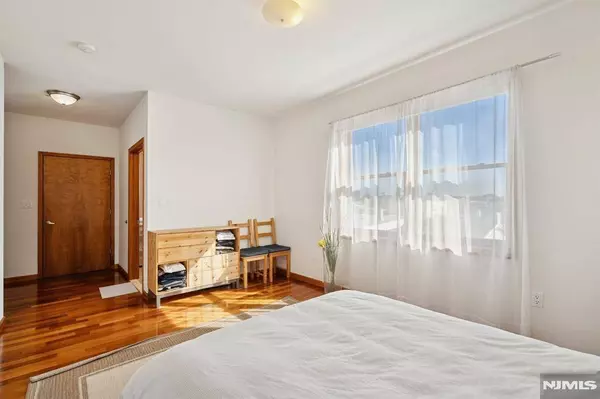 515 30th ST #03C, Union City, NJ 07087