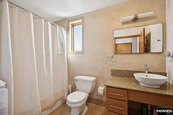 515 30th ST #03C, Union City, NJ 07087