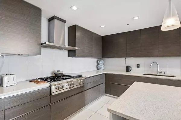 8100 RIVER RD  #1101, North Bergen, NJ 07047