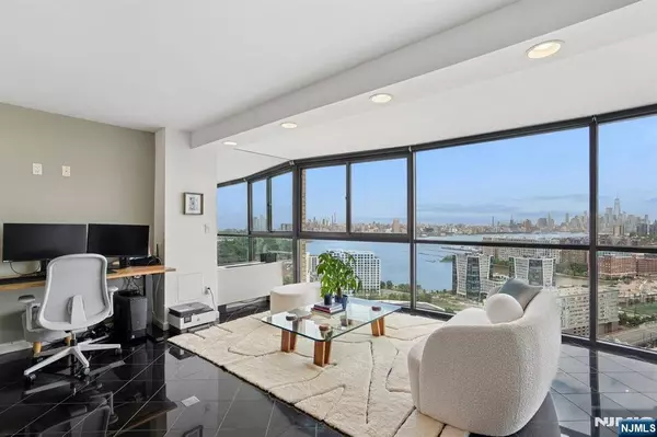 380 Mountain #1012, Union City, NJ 07087