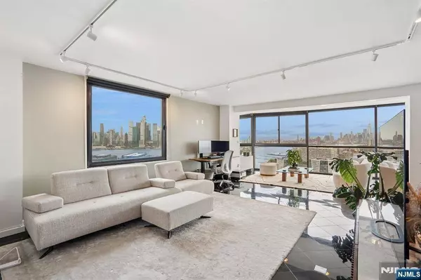 380 Mountain #1012, Union City, NJ 07087