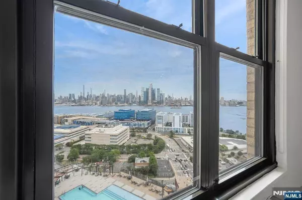 380 Mountain #1012, Union City, NJ 07087