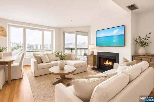 600 Harbor BLVD #1005, Weehawken, NJ 07086