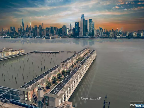 600 Harbor BLVD #1005, Weehawken, NJ 07086