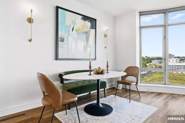 8100 River RD #1203, North Bergen, NJ 07047