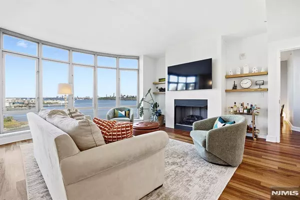 8100 River RD #1203, North Bergen, NJ 07047