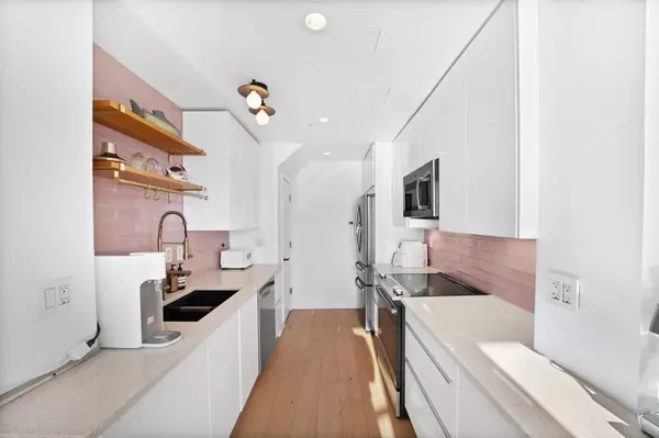 600 HARBOR BLVD  #1064, Weehawken, NJ 07086