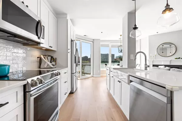 600 HARBOR BLVD  #934/936, Weehawken, NJ 07086