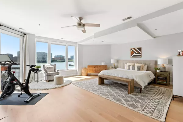 600 HARBOR BLVD  #934/936, Weehawken, NJ 07086