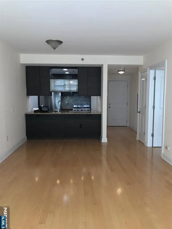 10 Regent ST #516, Jersey City, NJ 07302