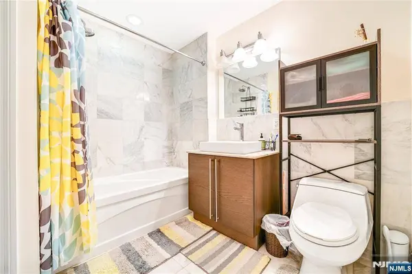 10 Regent ST #516, Jersey City, NJ 07302