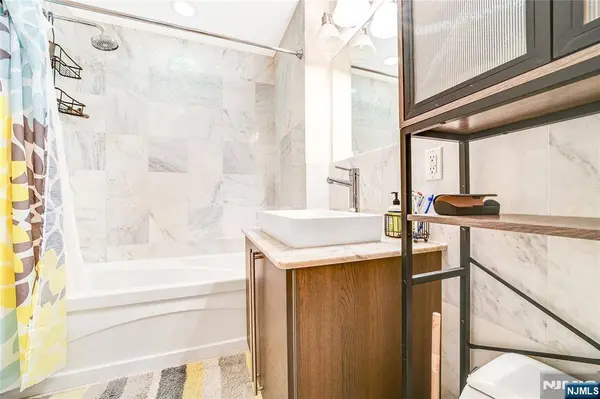 10 Regent ST #516, Jersey City, NJ 07302