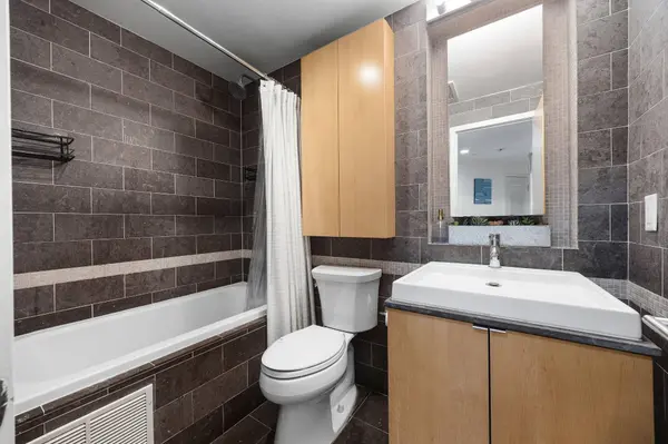 600 HARBOR BLVD #870, Weehawken, NJ 07086