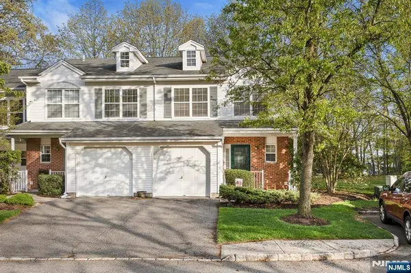 35 Maple LN #2706, Mount Arlington Boro, NJ 07856