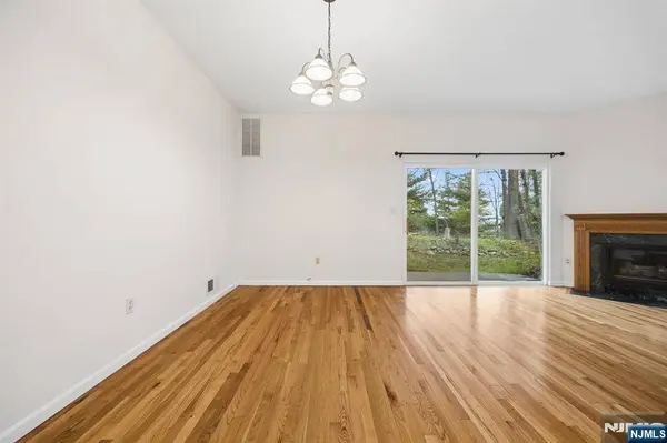 35 Maple LN #2706, Mount Arlington Boro, NJ 07856