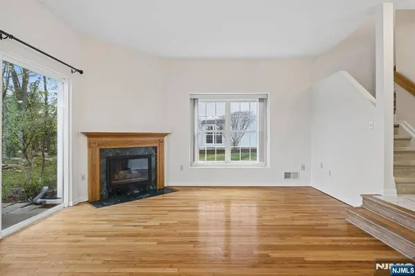 35 Maple LN #2706, Mount Arlington Boro, NJ 07856