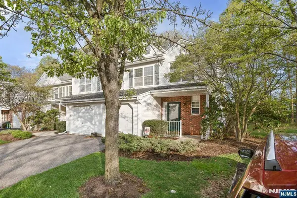 35 Maple LN #2706, Mount Arlington Boro, NJ 07856