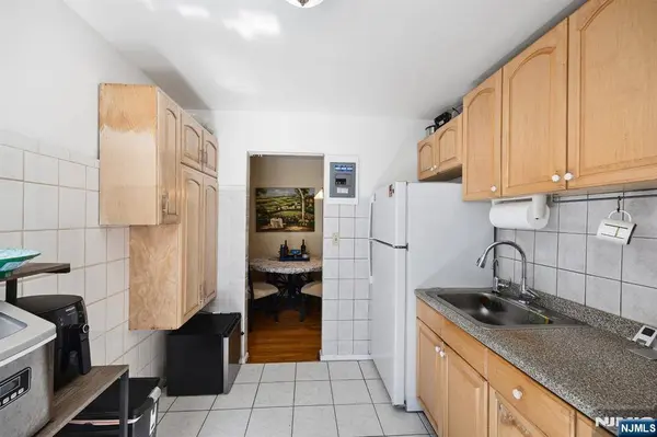 2215 N Central RD #4A, Fort Lee, NJ 07024