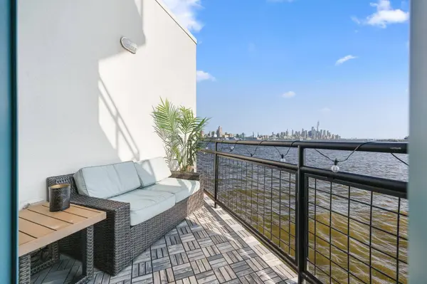 600 HARBOR BLVD #771, Weehawken, NJ 07086