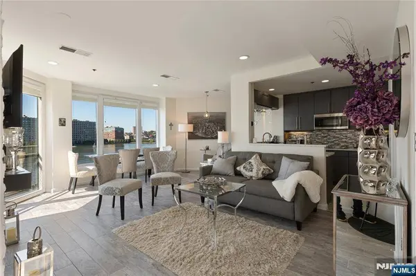 600 Harbor BLVD #1146, Weehawken, NJ 07086